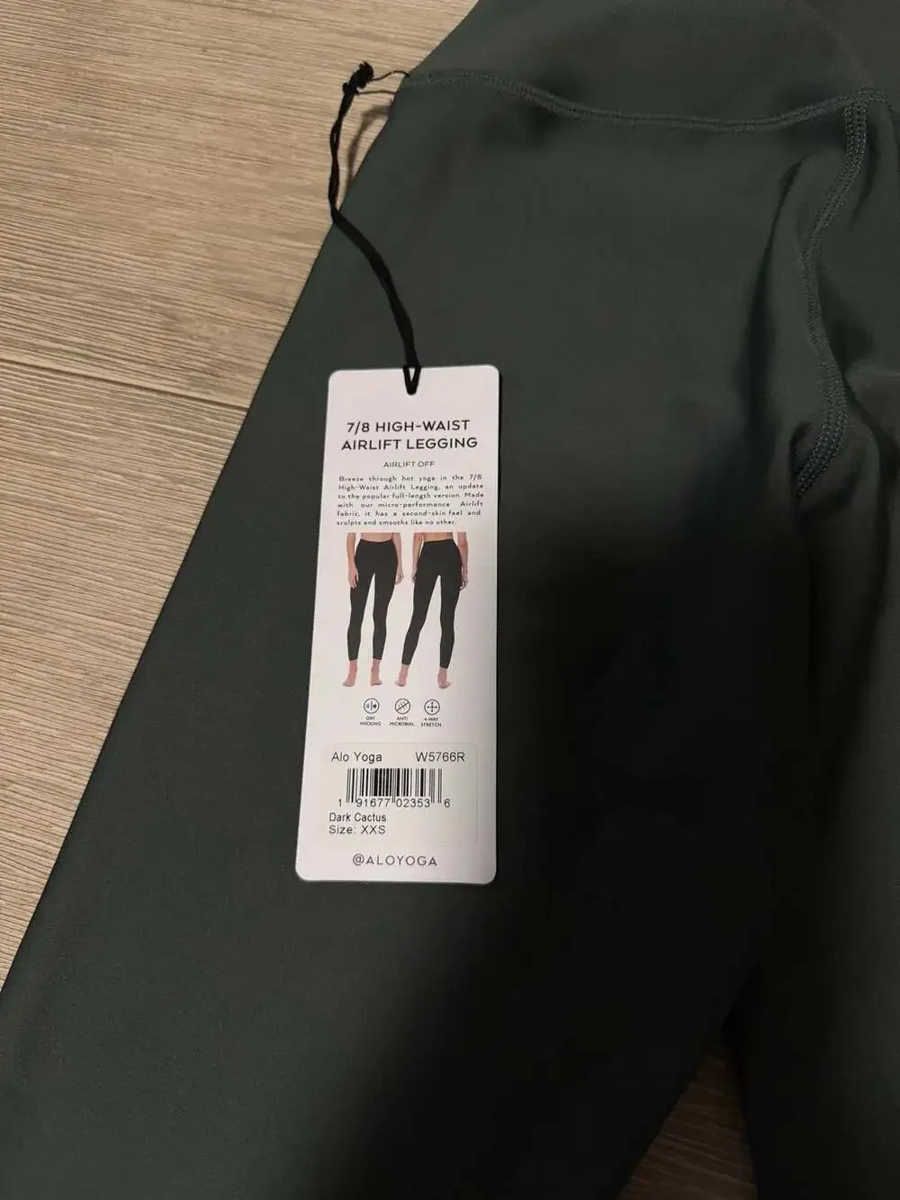 Alo Yoga 7/8 High-Waist Airlift Legging in Dark Cactus, Size XXS